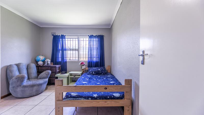 4 Bedroom Property for Sale in Windsor Park Western Cape